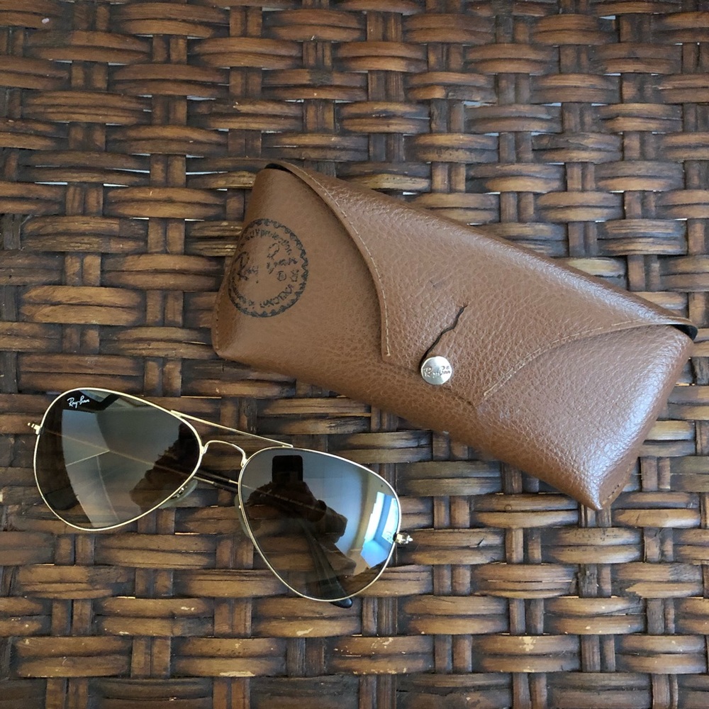 Ray-Ban Gold Aviator Sunglasses (Anti-Glare)